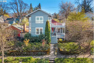 715 Sherman Ave, Hood River, OR 97031 - Photo 3