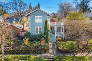 715 Sherman Ave, Hood River, OR 97031 - Photo 3