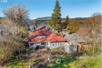 715 Sherman Ave, Hood River, OR 97031 - Photo 9