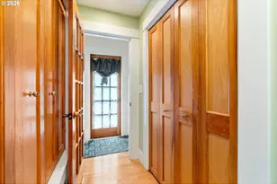 715 Sherman Ave, Hood River, OR 97031 - Photo 31