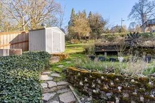 715 Sherman Ave, Hood River, OR 97031 - Photo 11