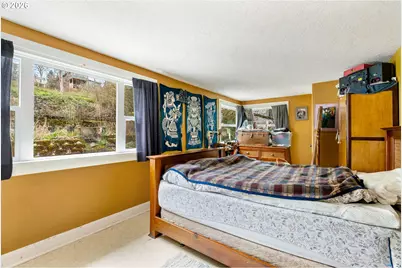 715 Sherman Ave, Hood River, OR 97031 - Photo 21