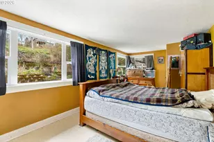 715 Sherman Ave, Hood River, OR 97031 - Photo 21