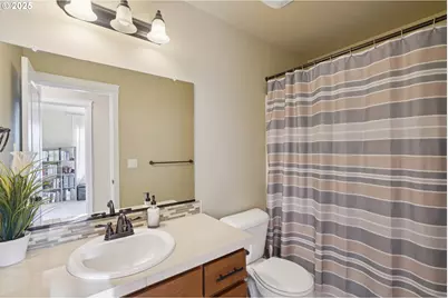 1214 S 11th Pl, Cornelius, OR 97113 - Photo 17