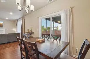 1214 S 11th Pl, Cornelius, OR 97113 - Photo 9