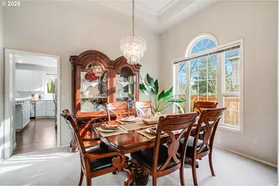 312 NW Pacific Grove Dr, Beaverton, OR 97006 - Photo 7