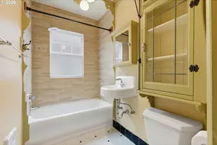 1509 NE 10th Ave, Portland, OR 97232 - Photo 9