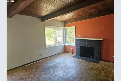 748 SE 112th Ave, Portland, OR 97216 - Photo 5