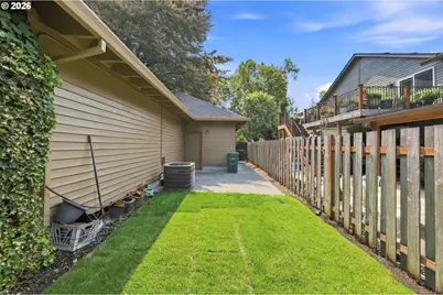 8545 SW Metolius Ln, Wilsonville, OR 97070 - Photo 35