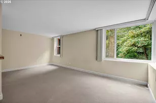 1205 SW Cardinell Dr, Portland, OR 97201 - Photo 9