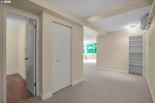 1205 SW Cardinell Dr, Portland, OR 97201 - Photo 5