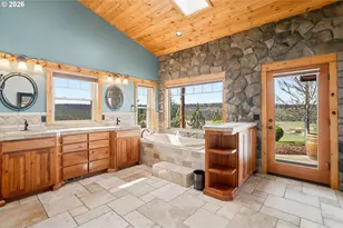 3900 SE Riverview Rd, Prineville, OR 97754 - Photo 19