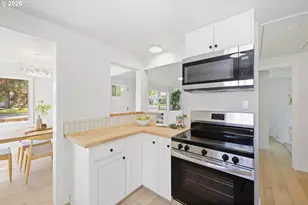 4641 Royal Ave, Eugene, OR 97402 - Photo 9