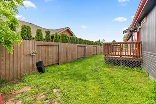 977 Island St, Springfield, OR 97477 - Photo 29