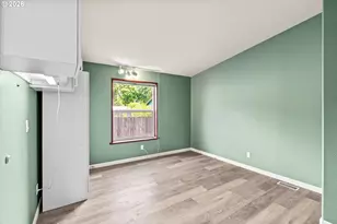 977 Island St, Springfield, OR 97477 - Photo 21