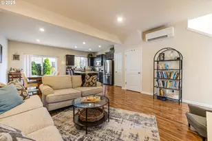 17230 SW 120th Pl, Portland, OR 97224 - Photo 11