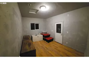 460 Meadow Ln, Creswell, OR 97426 - Photo 31