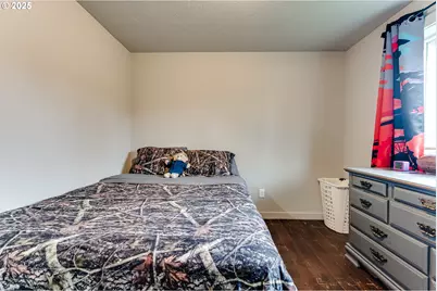 460 Meadow Ln, Creswell, OR 97426 - Photo 21