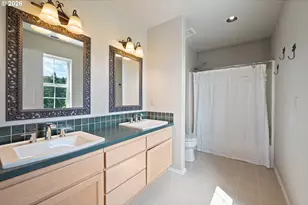 2420 Ivy Ln, Kelso, WA 98626 - Photo 15