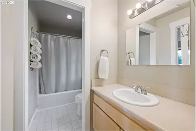 2420 Ivy Ln, Kelso, WA 98626 - Photo 19