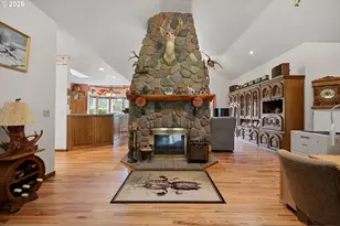 39428 Jasper Lowell Rd, Lowell, OR 97452 - Photo 11