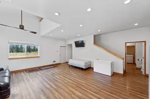 87372 Lois Ln, Bandon, OR 97411 - Photo 11