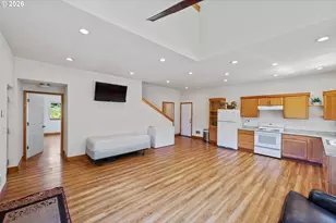 87372 Lois Ln, Bandon, OR 97411 - Photo 9