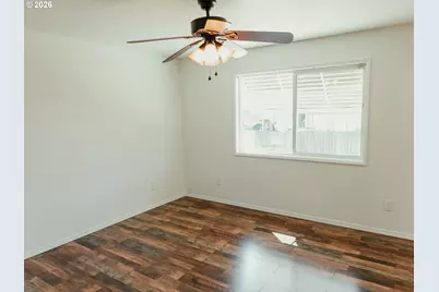 750 W Francis St, Roseburg, OR 97471 - Photo 13