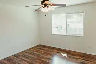 750 W Francis St, Roseburg, OR 97471 - Photo 13