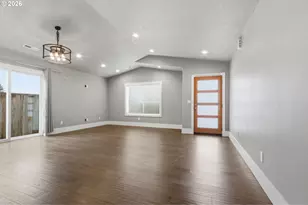 2215 NE 88th St, Vancouver, WA 98665 - Photo 3