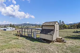 407 Plat M Rd, Sutherlin, OR 97479 - Photo 43