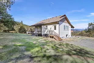 407 Plat M Rd, Sutherlin, OR 97479 - Photo 5