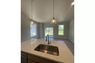 20751 NE Thompson Ter, Fairview, OR 97024 - Photo 5