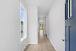 20751 NE Thompson Ter, Fairview, OR 97024 - Photo 3