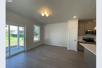 20751 NE Thompson Ter, Fairview, OR 97024 - Photo 5