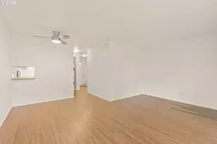 1522 Fetters Loop, Eugene, OR 97402 - Photo 9
