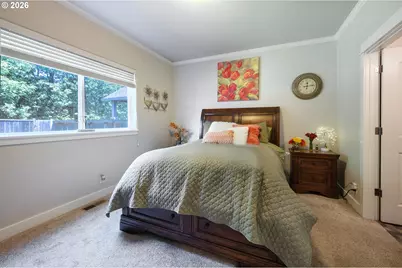 987 Pennington Ct, Eugene, OR 97404 - Photo 17