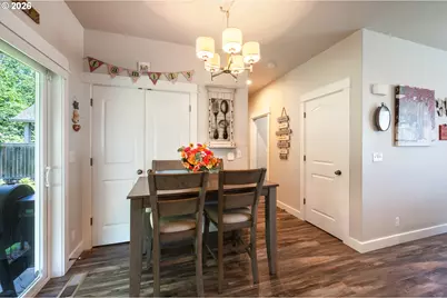 987 Pennington Ct, Eugene, OR 97404 - Photo 9