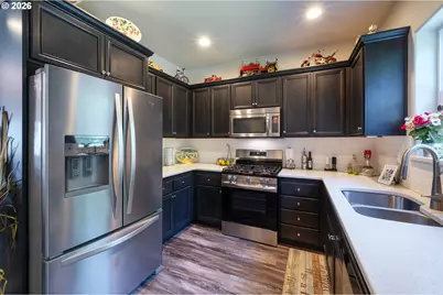 987 Pennington Ct, Eugene, OR 97404 - Photo 5