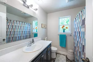 987 Pennington Ct, Eugene, OR 97404 - Photo 19
