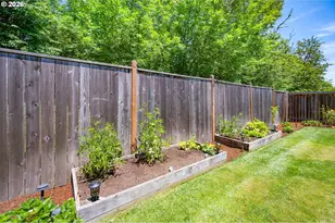 987 Pennington Ct, Eugene, OR 97404 - Photo 29
