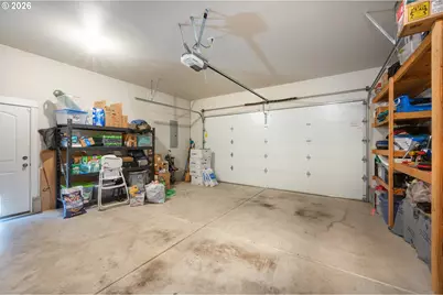 987 Pennington Ct, Eugene, OR 97404 - Photo 33