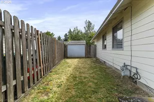 1217 SE Evans Cir, Troutdale, OR 97060 - Photo 37