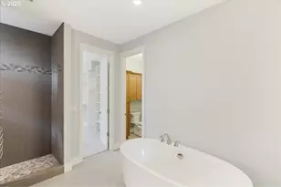 32092 SW Willamette Way E, Wilsonville, OR 97070 - Photo 19