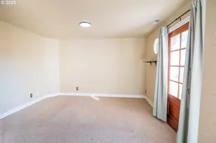 86104 Sells View Dr, Eugene, OR 97402 - Photo 17