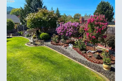 237 Cambridge Dr, Sutherlin, OR 97479 - Photo 37