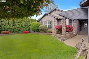 237 Cambridge Dr, Sutherlin, OR 97479 - Photo 5
