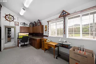 237 Cambridge Dr, Sutherlin, OR 97479 - Photo 45