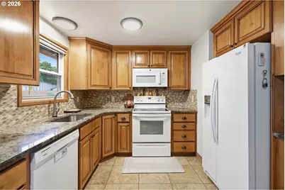 7904 NE 138th Ave, Vancouver, WA 98682 - Photo 9