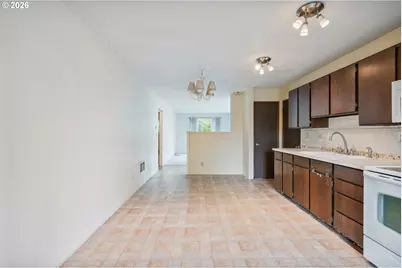 3257 Pine St, Longview, WA 98632 - Photo 7